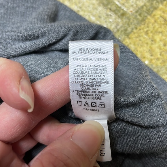 BNWOT Express cold shoulder gray top - Picture 9 of 14